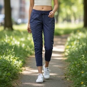 Lululemon Street To Studio Pant *Unlined
Cadet Blue size 2